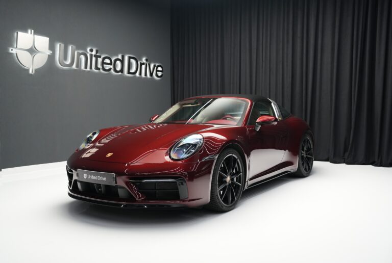 Porsche 911 Targa 4S Heritage