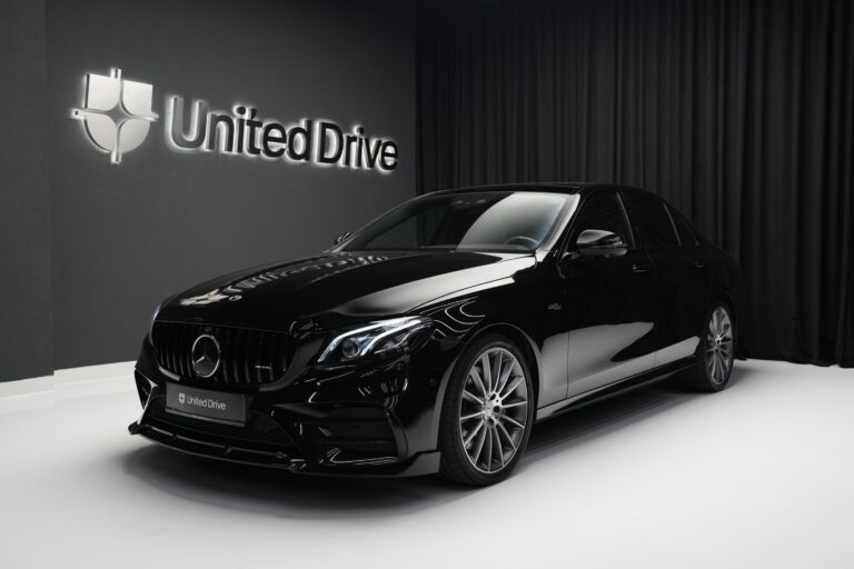Mercedes-Benz E53 AMG
