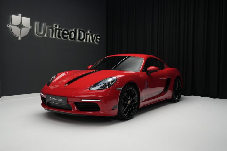 Porsche 718 Cayman