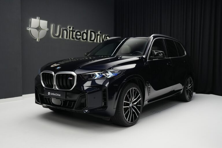 BMW X5 M60i xDrive