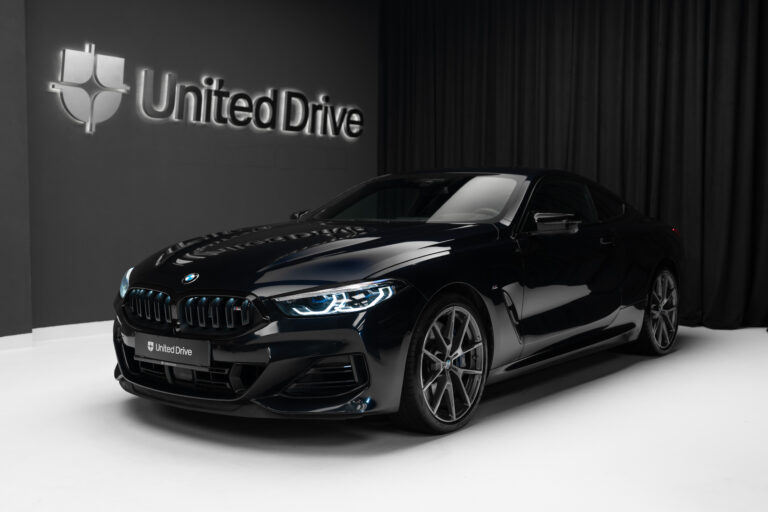 BMW M850i xDrive Coupe