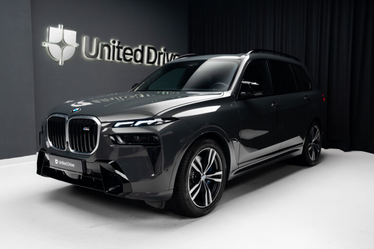 BMW X7 M60i xDrive