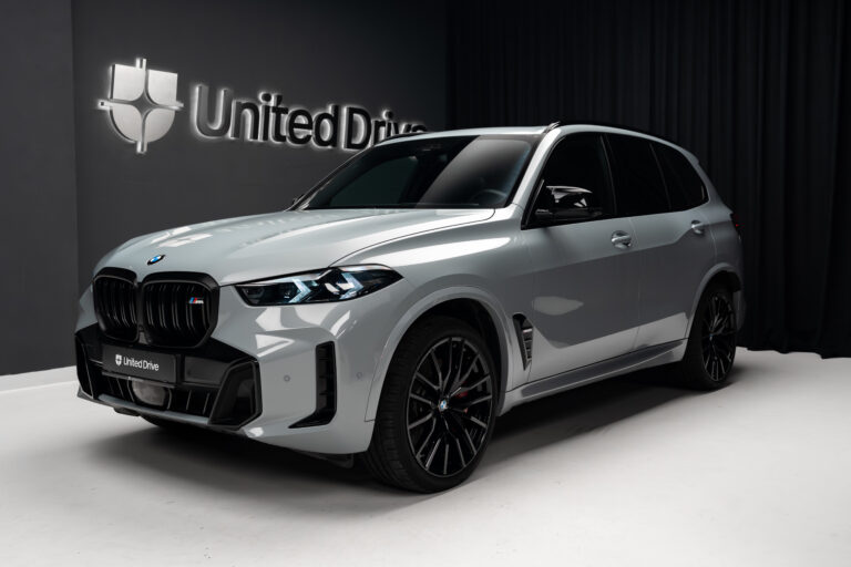 BMW X5 M60i xDrive