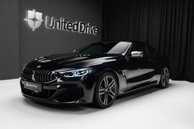 BMW M850i xDrive Coupe