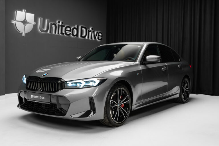 BMW 330i xDrive