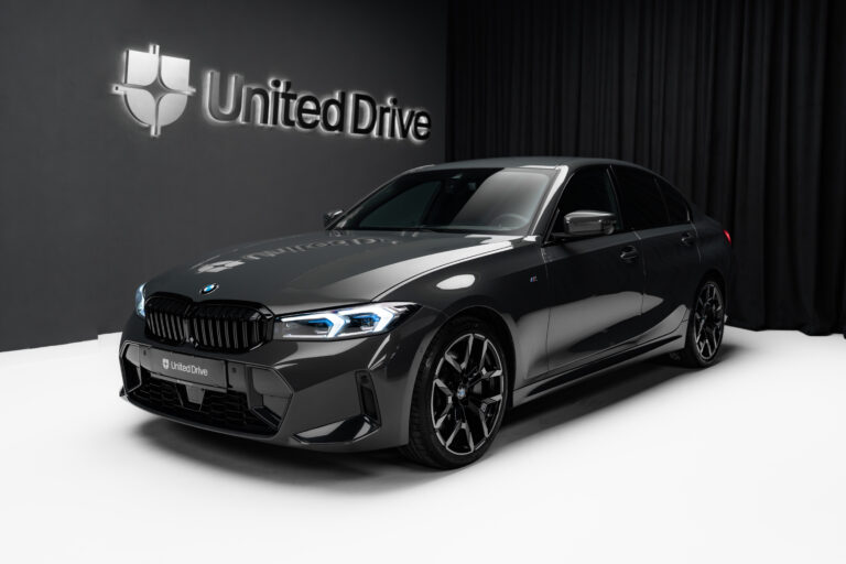 BMW 330i xDrive