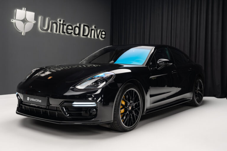 Porsche Panamera Turbo S e-Hybrid