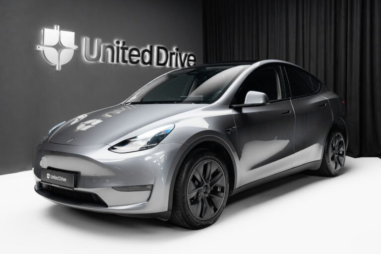 Tesla Model Y Long Range Dual Motor