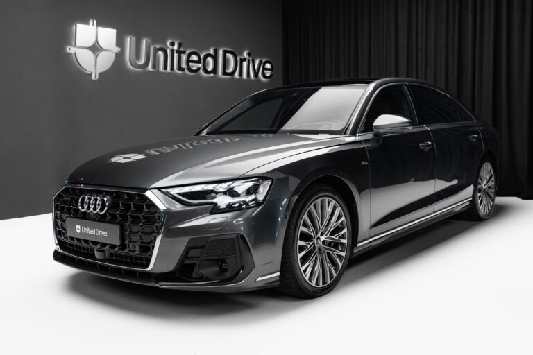 Audi A8L 60 TFSIe Quattro