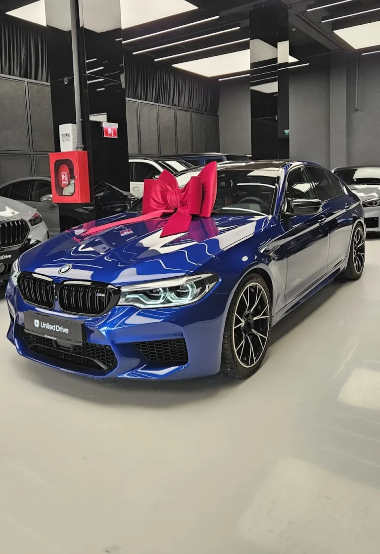 Review BMW M5
