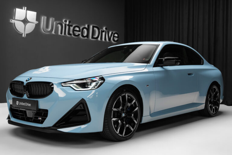 BMW M240i xDrive