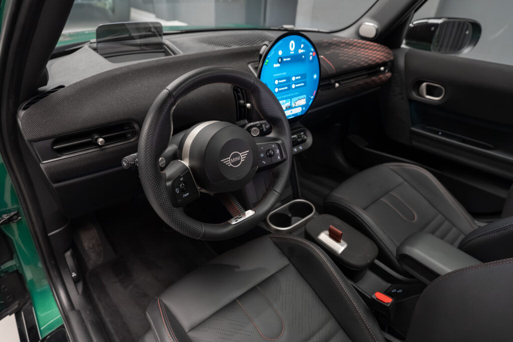 Mini Cooper S 2024 - imagine 5 | United Drive