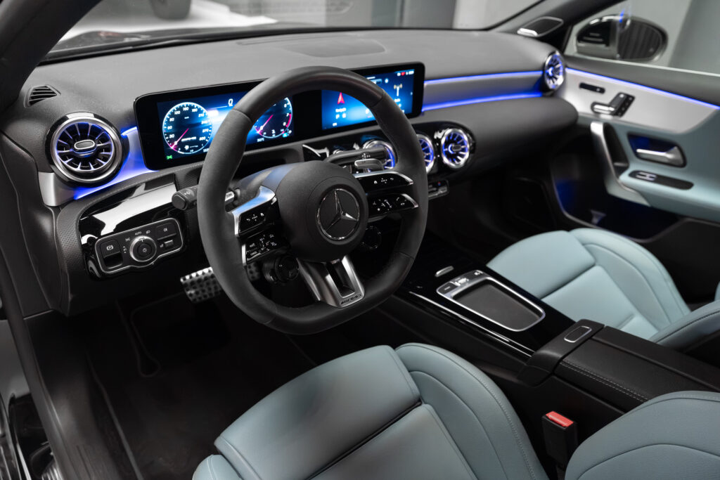 Mercedes-Benz A 45 S AMG 2023 - imagine 5 | United Drive