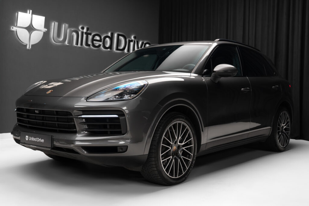 Porsche Cayenne 2019 | United Drive