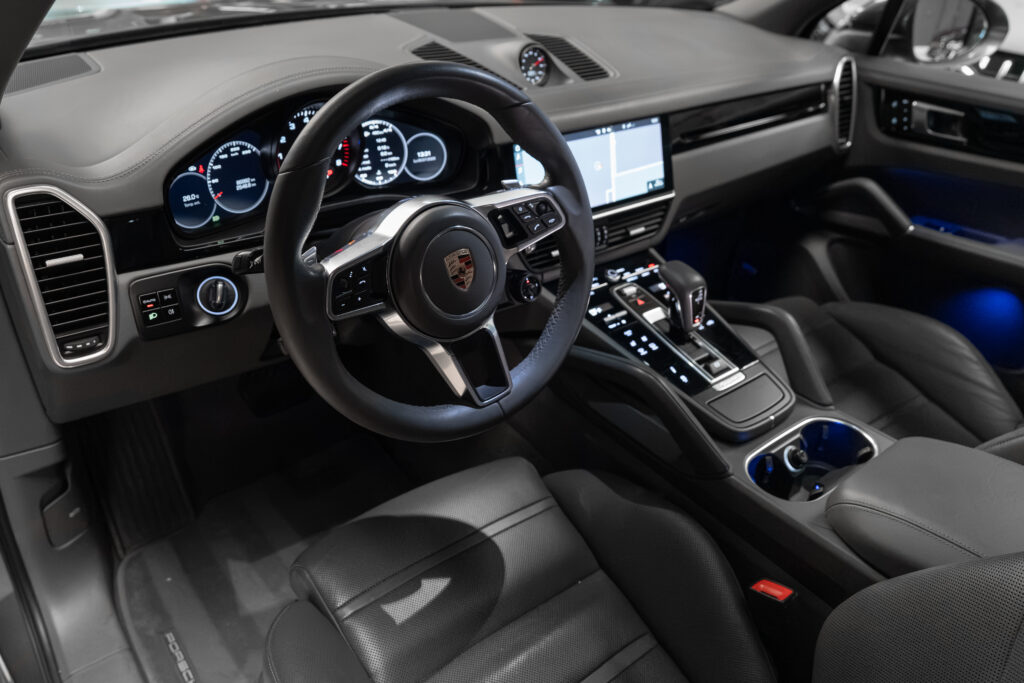 2019 Porsche Cayenne - Image 5 | United Drive