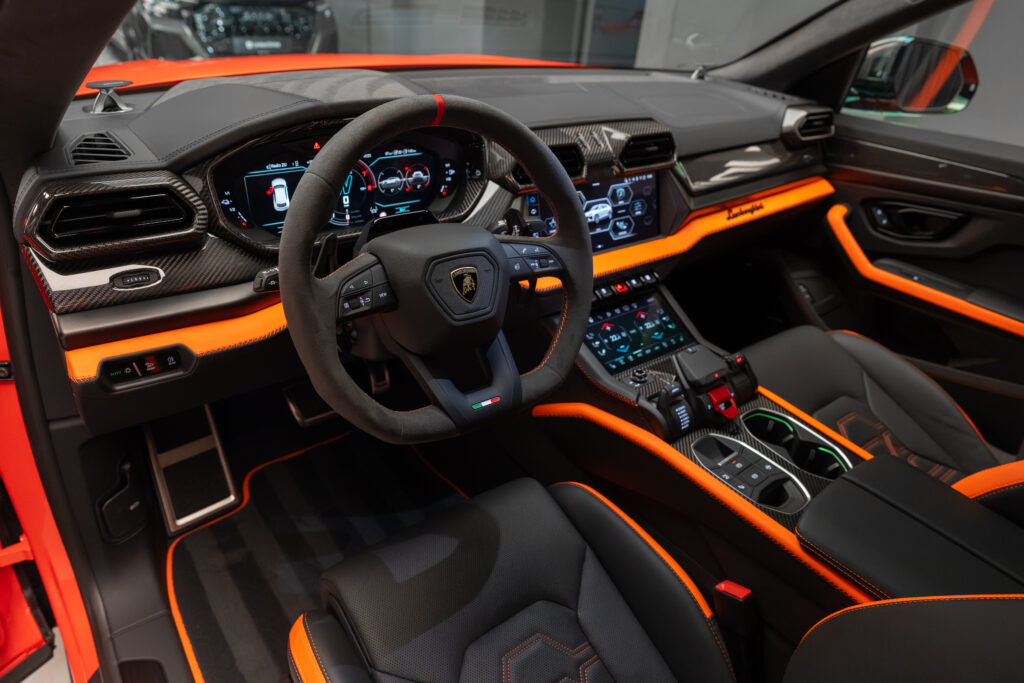 Lamborghini Urus - imagine 5 | United Drive
