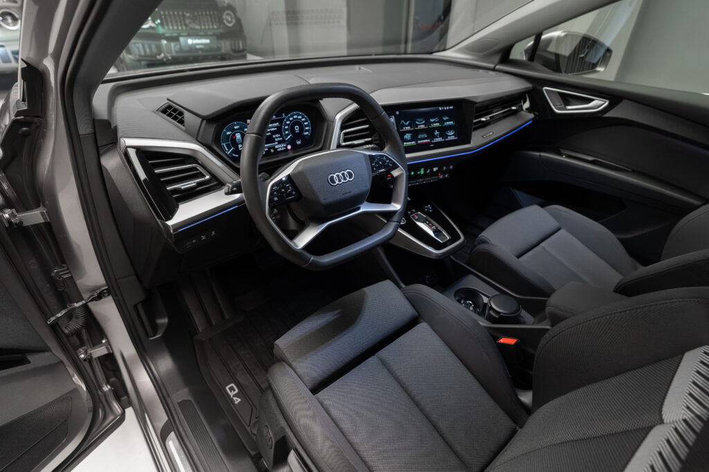 Audi Q4 45 e-tron 2023 - imagine 5 | United Drive