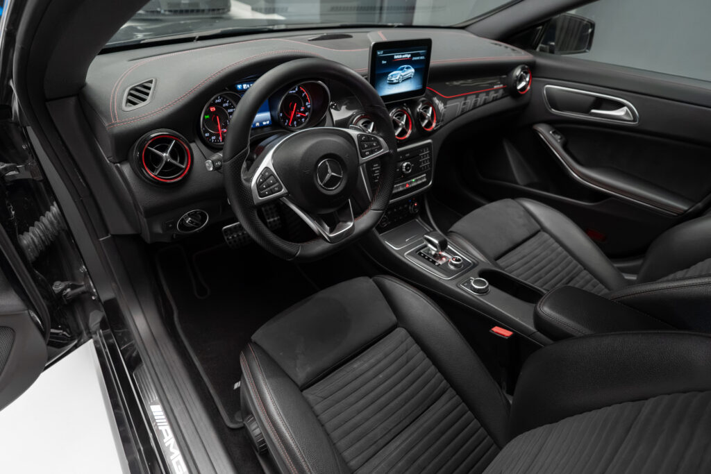 Mercedes-Benz CLA 45 AMG - imagine 5 | United Drive