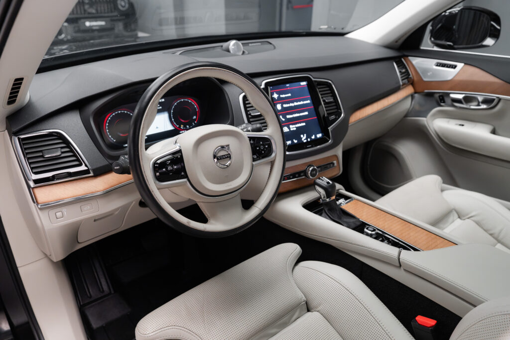 Volvo XC 90 2018 - imagine 5 | United Drive