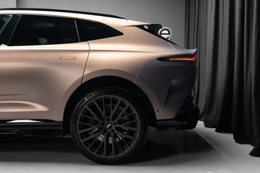 Aston Martin DBX - imagine 4 | United Drive