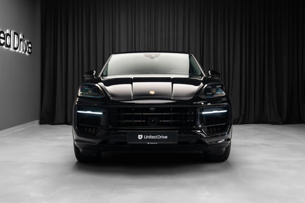 Porsche Cayenne E-hybrid Coupe 2023 - imagine 2 | United Drive