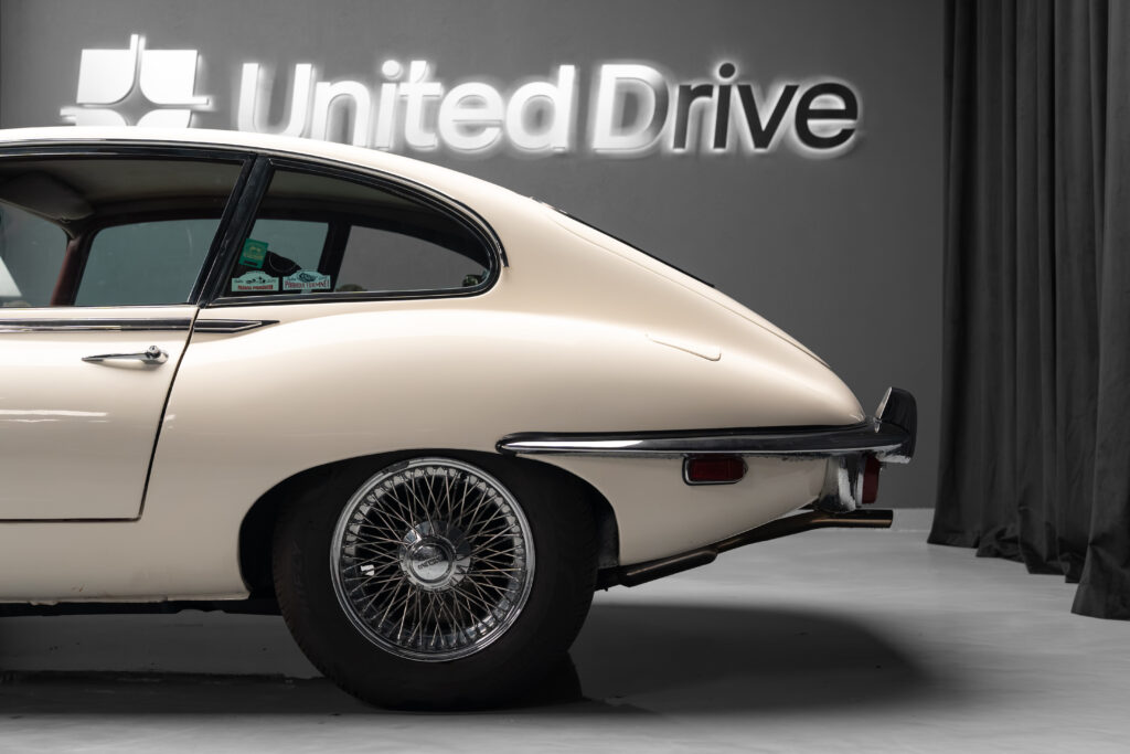 Jaguar E-Type - imagine 4 | United Drive