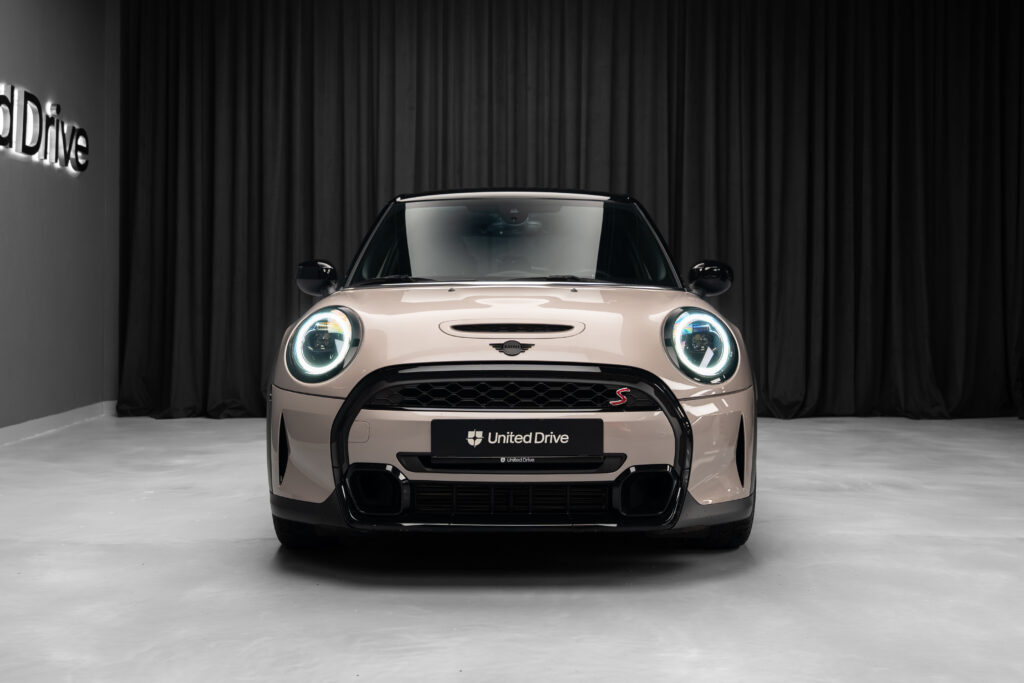 Mini Cooper S 2022 - imagine 2 | United Drive