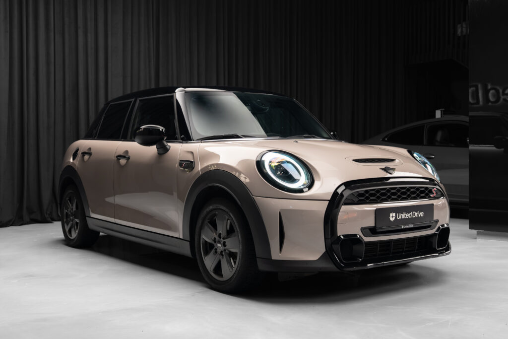 Mini Cooper S 2022 - imagine 3 | United Drive