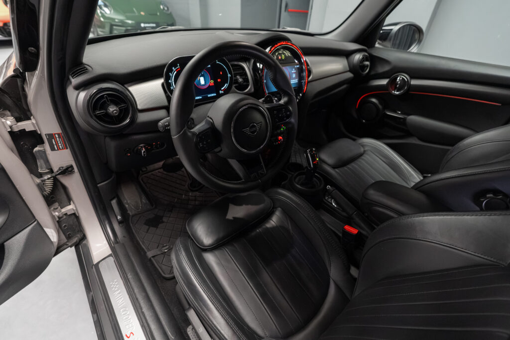 Mini Cooper S 2022 - imagine 5 | United Drive