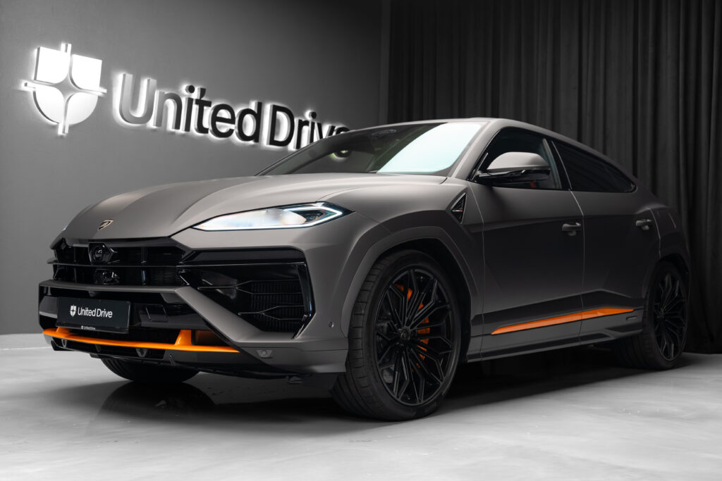 Lamborghini Urus SE | United Drive
