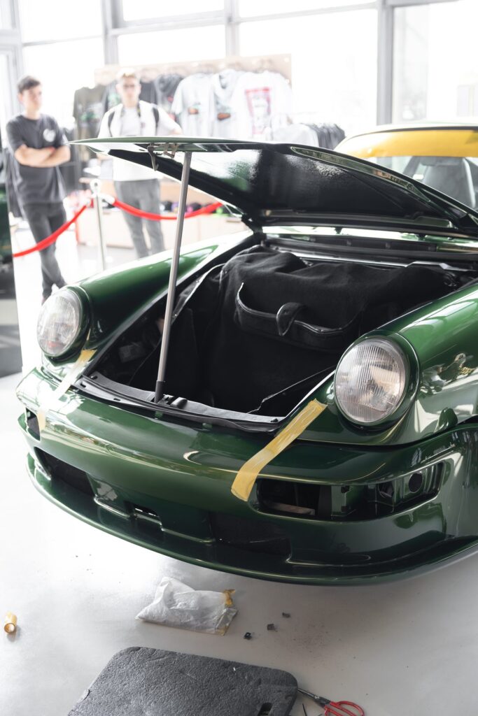 RWB Romania x United Drive, Porsche 911 build in showroom, September 2026