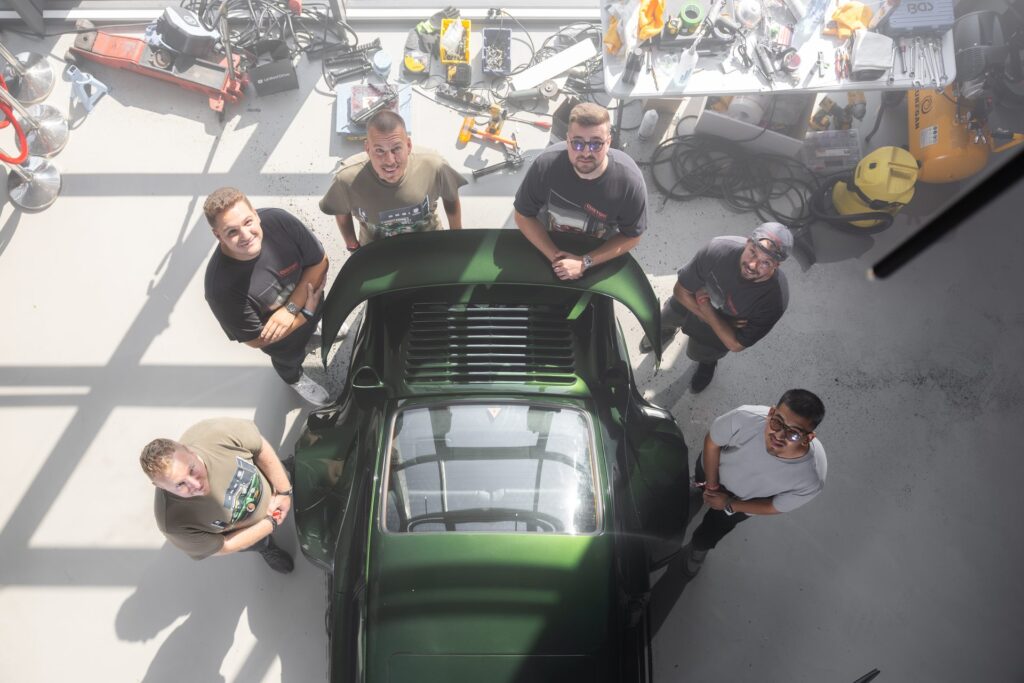 RWB Romania x United Drive, Porsche 911 build in showroom, September 2026