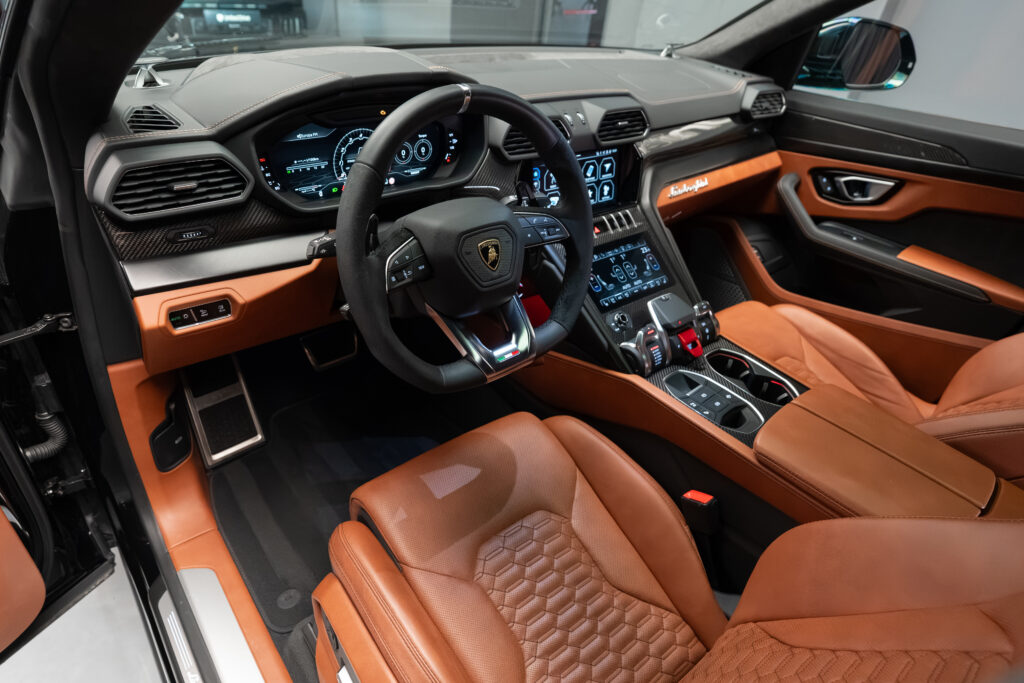 Lamborghini Urus 2022 - imagine 5 | United Drive