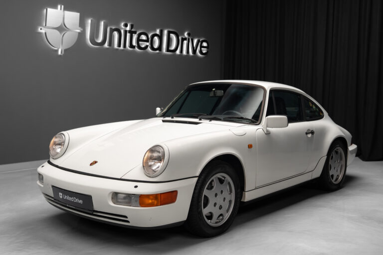 Porsche 911 Carrera 2 964