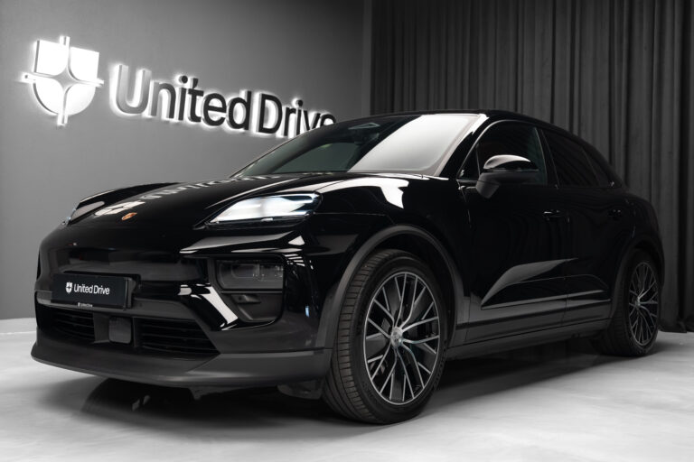 Porsche Macan 4 EV