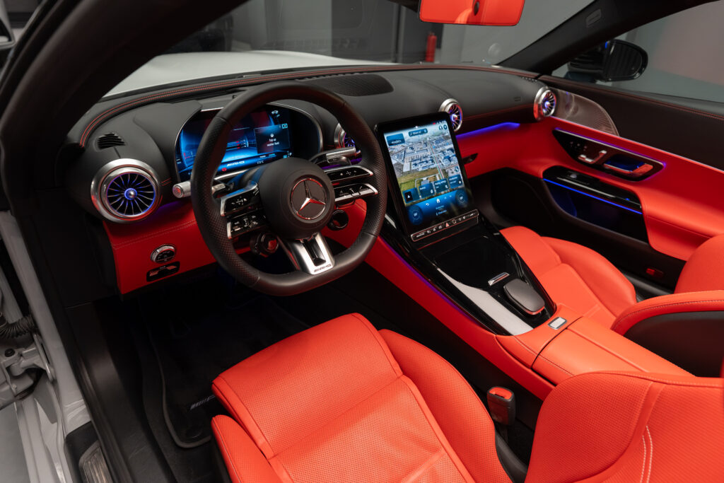 Mercedes-Benz SL 43 AMG - imagine 5 | United Drive