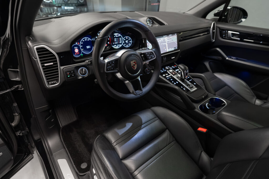 Porsche Cayenne - imagine 5 | United Drive