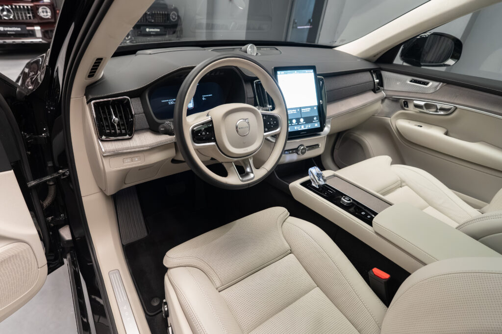 Volvo XC 90 - imagine 5 | United Drive