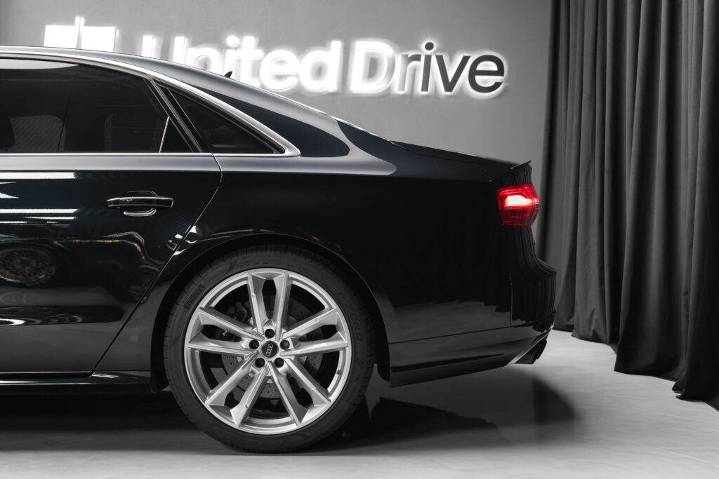 Audi S8 Plus 2017 - image 4 | United Drive